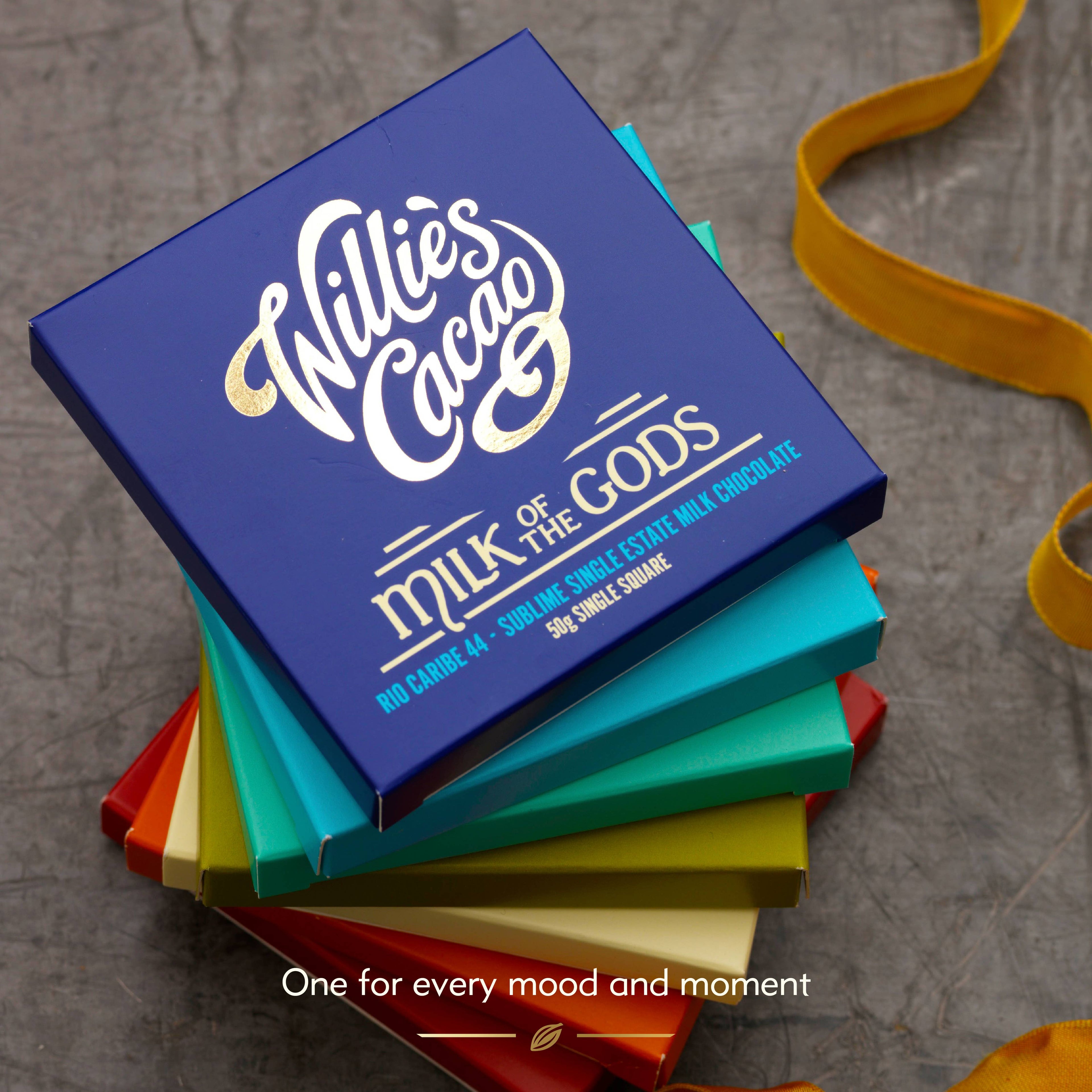 Sea Kissed Almond. Milk chocolate w. almonds & sea salt 50g